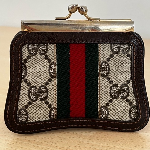 GUCCI Handbags - Rare Gucci GG Supreme Kiss Lock Coin Purse EUC Box Circa 1979-80